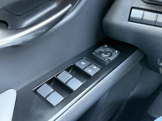 Lexus UX - Afbeelding 12 van 30