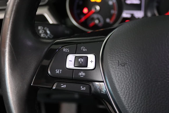 Volkswagen Touran - Afbeelding 14 van 30