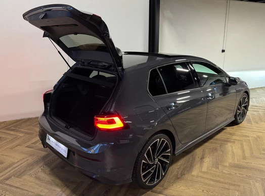 Volkswagen Golf - Afbeelding 18 van 30