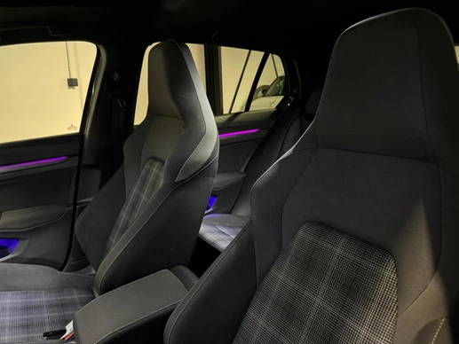 Volkswagen Golf - Afbeelding 23 van 30