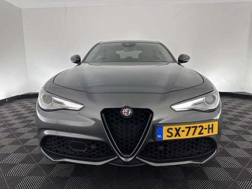 Alfa Romeo Giulia - Afbeelding 2 van 30