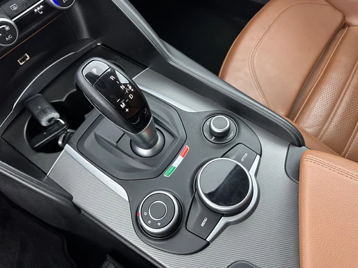 Alfa Romeo Giulia - Afbeelding 15 van 30