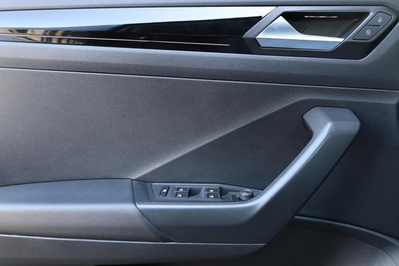 Volkswagen T-Roc - Afbeelding 11 van 30