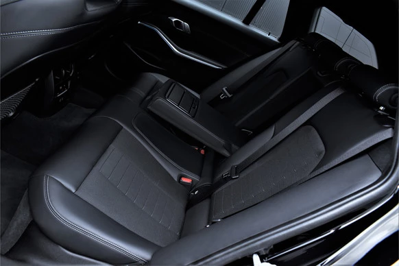 BMW 3 Serie - Afbeelding 16 van 30