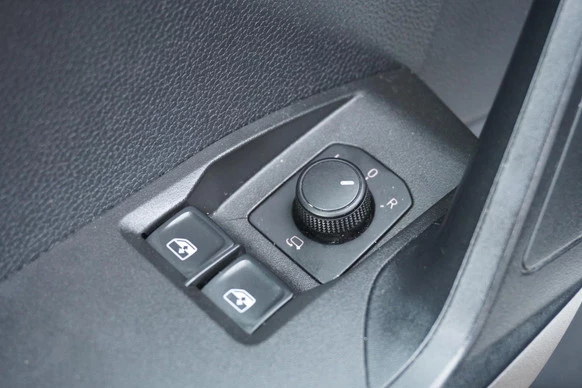 SEAT Ibiza - Afbeelding 28 van 30