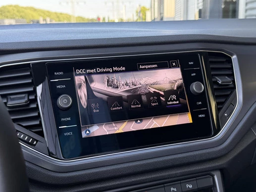 Volkswagen T-Roc - Afbeelding 17 van 30
