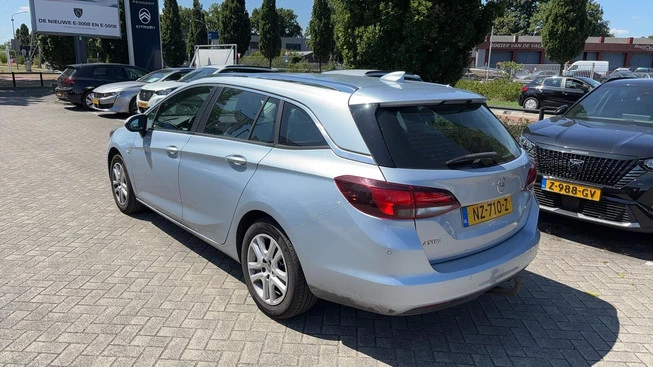 Opel Astra - Afbeelding 2 van 7