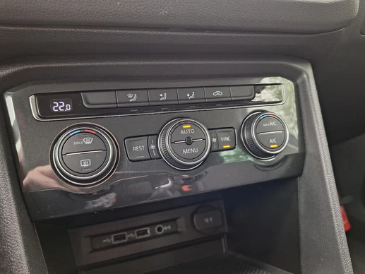 Volkswagen Tiguan - Afbeelding 21 van 30