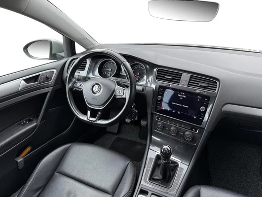 Volkswagen Golf - Afbeelding 10 van 17