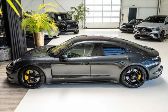 Porsche Taycan - Afbeelding 10 van 30