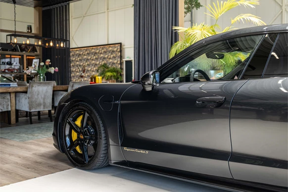 Porsche Taycan - Afbeelding 11 van 30