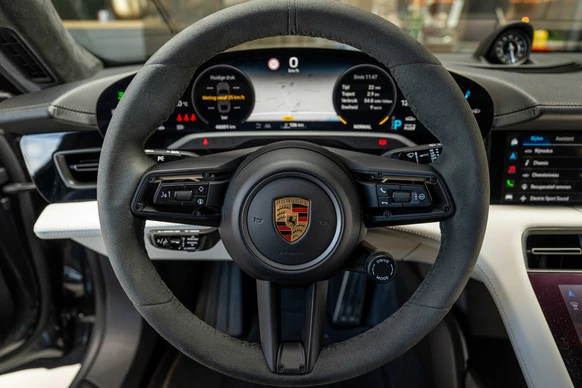 Porsche Taycan - Afbeelding 12 van 30
