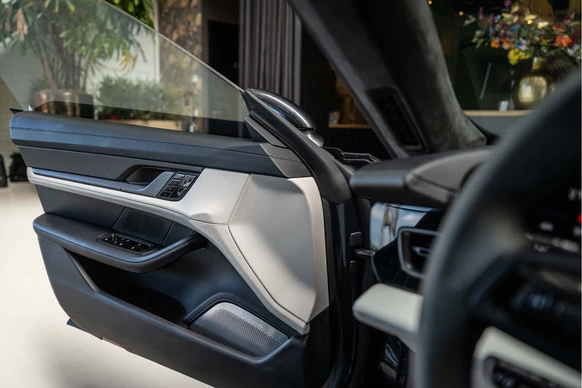 Porsche Taycan - Afbeelding 18 van 30