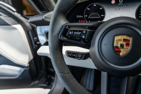 Porsche Taycan - Afbeelding 20 van 30
