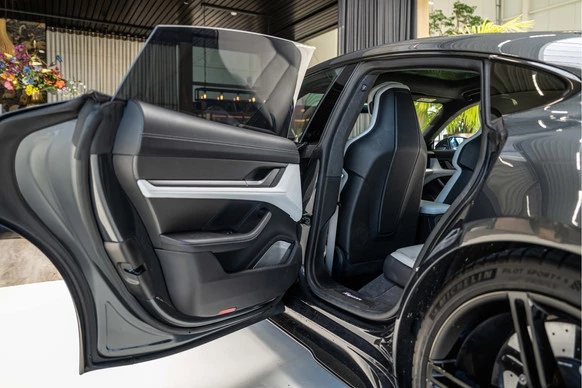 Porsche Taycan - Afbeelding 28 van 30
