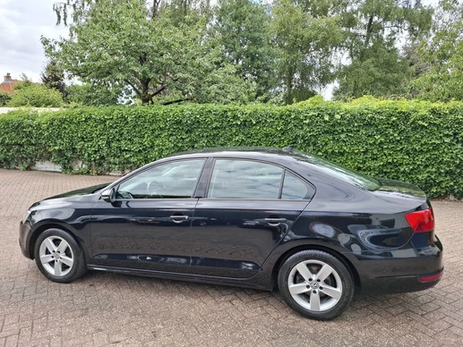 Volkswagen Jetta - Afbeelding 4 van 14