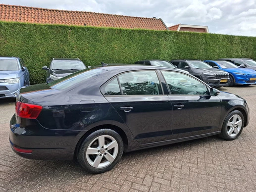 Volkswagen Jetta - Afbeelding 7 van 14