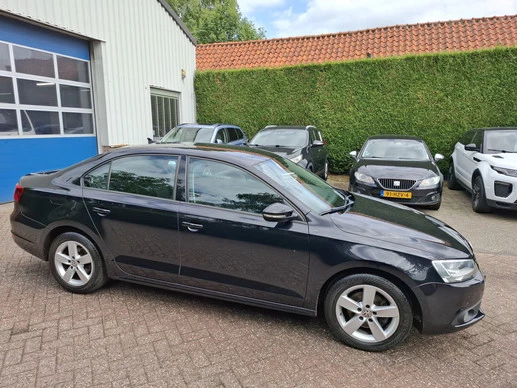 Volkswagen Jetta - Afbeelding 8 van 14