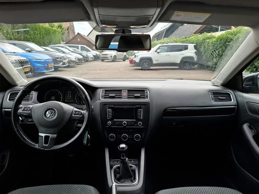 Volkswagen Jetta - Afbeelding 12 van 14