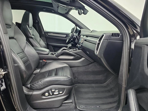 Porsche Cayenne - Afbeelding 26 van 30