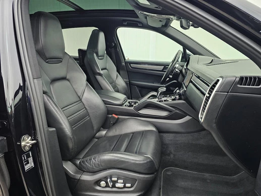Porsche Cayenne - Afbeelding 27 van 30