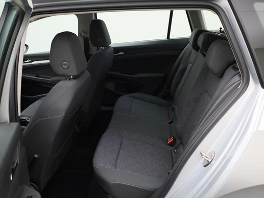 Volkswagen Golf - Afbeelding 17 van 30