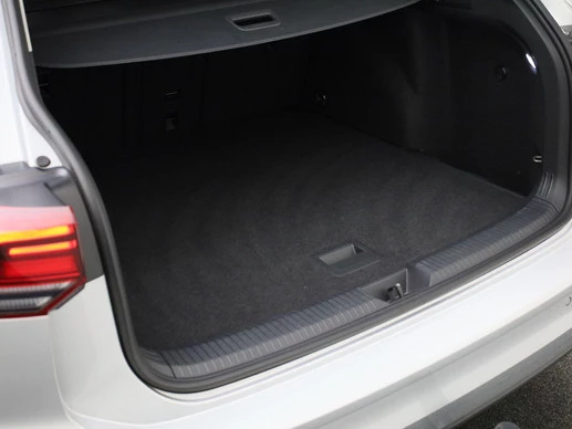 Volkswagen Golf - Afbeelding 19 van 30