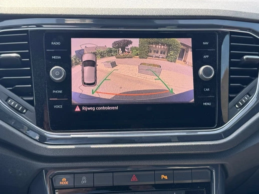 Volkswagen T-Roc - Afbeelding 16 van 30