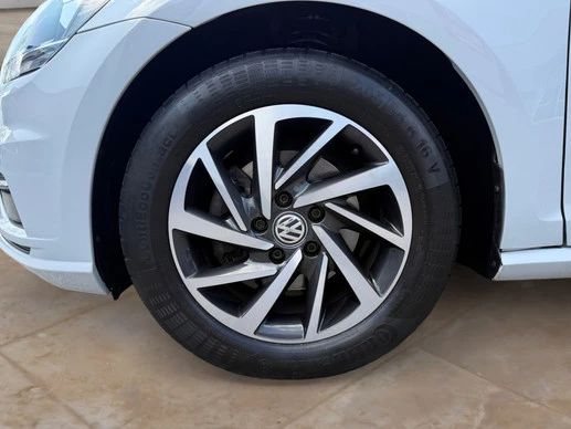Volkswagen Golf - Afbeelding 17 van 29