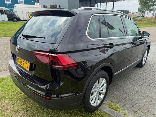 Volkswagen Tiguan - Afbeelding 8 van 30