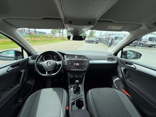 Volkswagen Tiguan - Afbeelding 10 van 30