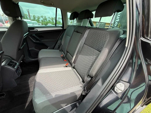 Volkswagen Tiguan - Afbeelding 15 van 30