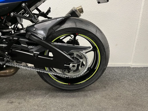 Suzuki GSX - Afbeelding 16 van 18