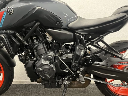 Yamaha MT 07 - Afbeelding 17 van 22