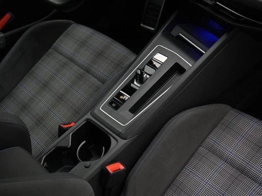 Volkswagen Golf - Afbeelding 19 van 30