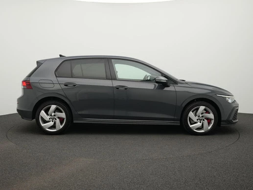 Volkswagen Golf - Afbeelding 24 van 30