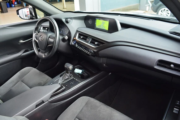 Lexus UX - Afbeelding 13 van 30