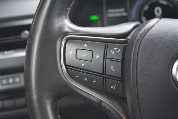 Lexus UX - Afbeelding 17 van 30