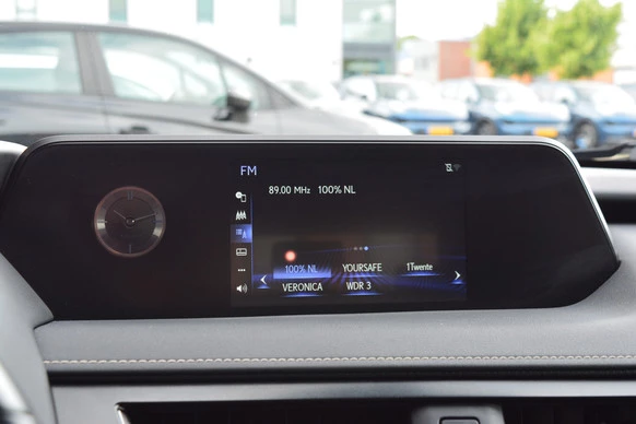Lexus UX - Afbeelding 22 van 30