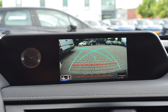 Lexus UX - Afbeelding 24 van 30