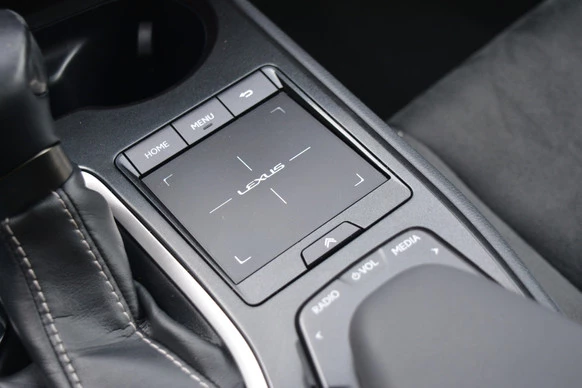 Lexus UX - Afbeelding 26 van 30