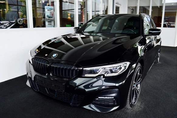 BMW 3 Serie - Afbeelding 1 van 28