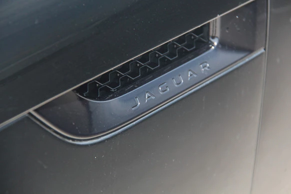 Jaguar F-Type - Afbeelding 15 van 29