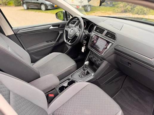 Volkswagen Tiguan - Afbeelding 17 van 30