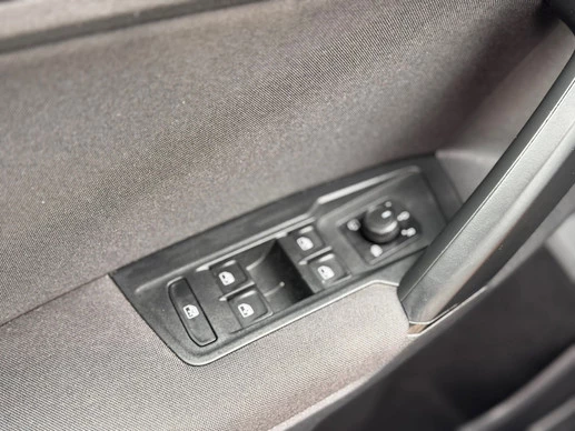 Volkswagen Tiguan - Afbeelding 23 van 30