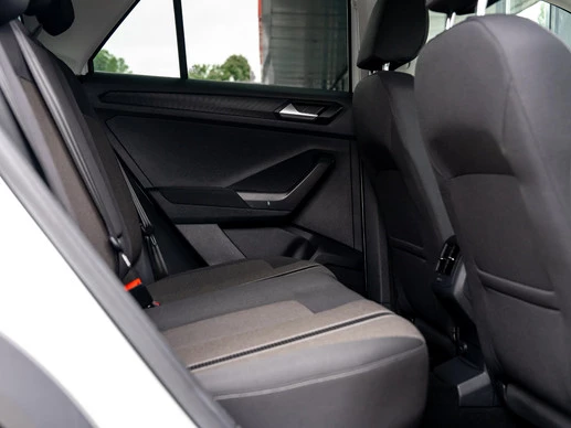 Volkswagen T-Roc - Afbeelding 29 van 30