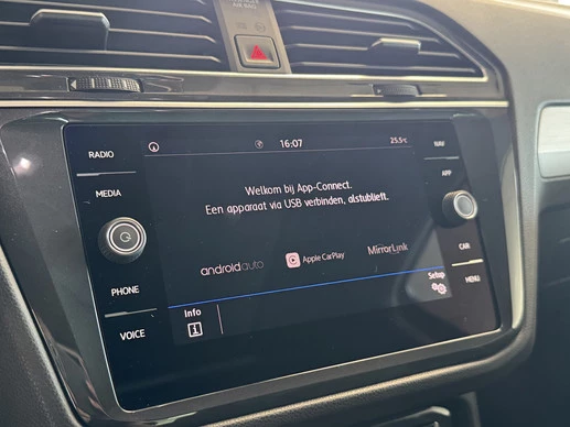 Volkswagen Tiguan - Afbeelding 13 van 19