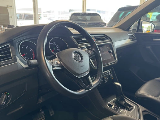 Volkswagen Tiguan - Afbeelding 16 van 19