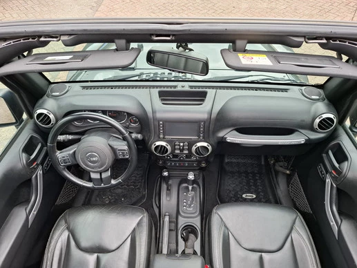 Jeep Wrangler - Afbeelding 13 van 19