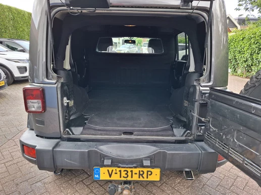 Jeep Wrangler - Afbeelding 17 van 19